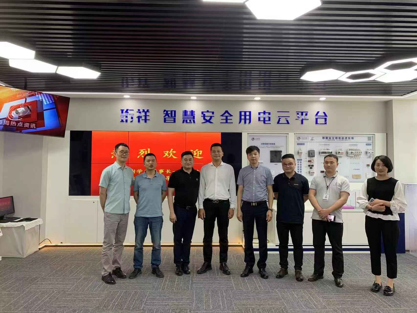 交流赋能 取长补短｜九游游戏官网-追求健康,你我一起成长高层远赴培训交流